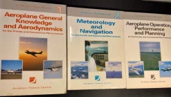 Tradera (042) 3 st flygläroböcker i bra skick> Flyg- & Flyghistoria