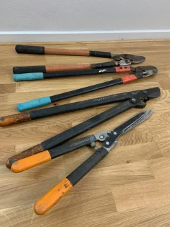 Tradera Trädgårdsredskap<#546# 4 ST Trädgårdssaxar och sekatörer