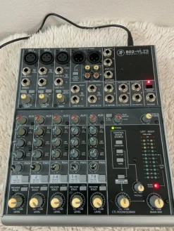 Tradera #10# Behringer 802-VLZ3 Mixer.^ Dj-utrustning