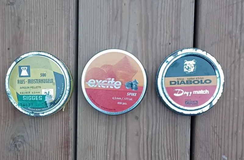 Tradera Skytte<3 BURKAR KULOR TILL LUFTGEVÄR / LUFTPISTOL, 4,5 MM