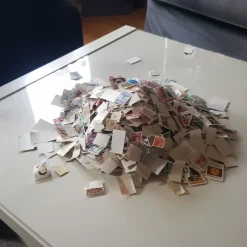 Tradera 10.000+ frimärken från olika album och burkar^ Övriga Världen