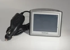 Tradera 1 navigator tomtom med sladd^ Gps:er & Navigationsutrustning