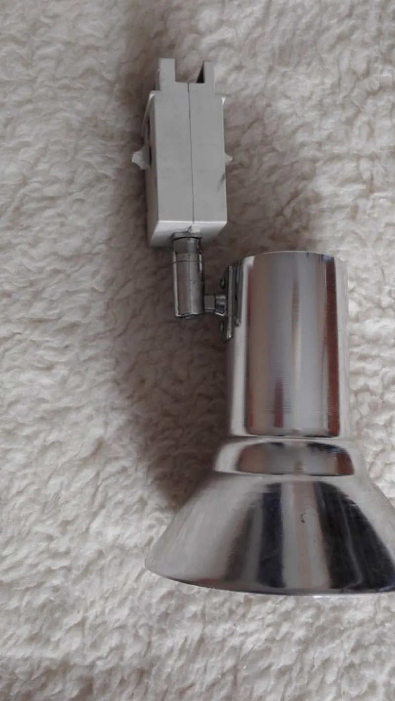 Tradera 1 Nokia lampa/spot till skena från Ljusgruppen AB, MA^ Lampor