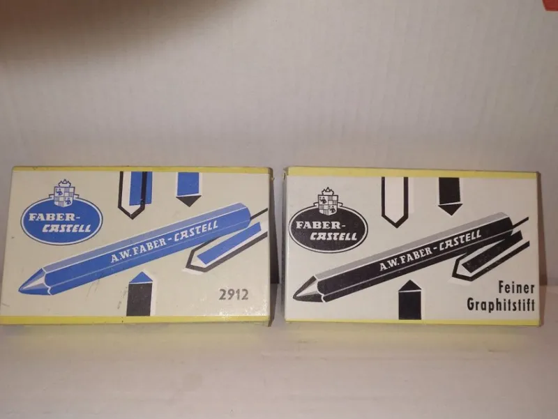 Tradera 2 Paket Faber Castell 24 grafit kritor timmermanspenna^ Konstnärstillbehör