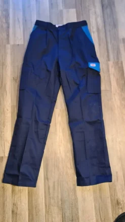 Tradera Trädgårdshandskar & -kläder<2 par Arbetsbyxa servicebyxa trädgårdsbyxa jobman dam 38