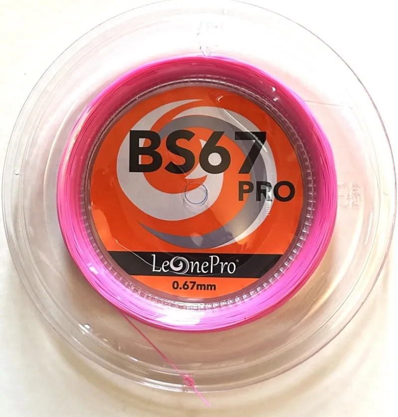 Tradera Badminton<1 rulle med LeonePro badminton sena, 0,67 mm x 100 m. En grym sena med Power