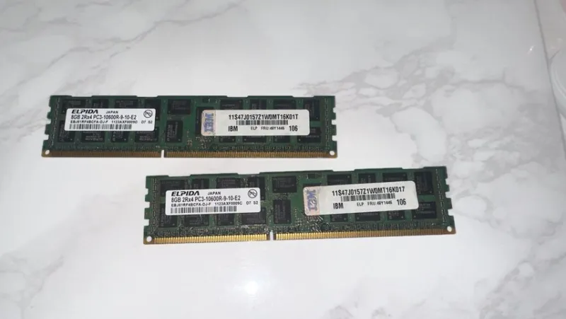 Tradera 2 st ELPIDA 8GB 2Rx4 PC3-10600R-9-10-E2> Datorservrar & Tillbehör