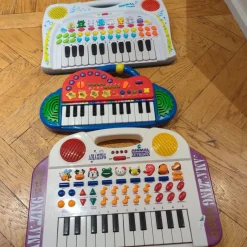 Tradera 3 st Lekpianon/Tangentbord för barn> Leksaksinstrument