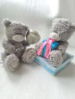 Tradera Nalle- & Teddybjörnar<2 st Me to You nallar Miranda carte blanche födelsedag teddy/ nallebjörn