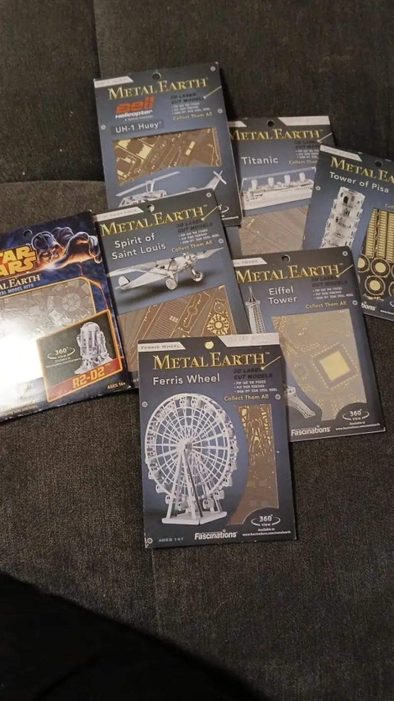 Tradera 7 st. Metal Earth 3D-modeller - Titanic, Eiffeltornet, m.fl.^ Skalamodeller