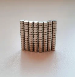 Tradera 100 st Neodymium magneter (3x2 mm) runda magneter> Övriga Byggartiklar