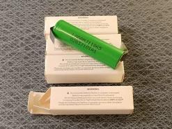 Tradera 4 st nya LG 18650 batterier 3500mAH (LGDBMJ11865)^ Elektronikkomponenter
