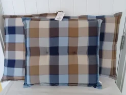 Tradera 3 st. oanvända dynor * Blå och brun rutiga^ Hemtextil