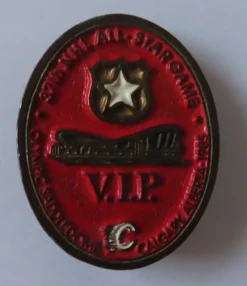 Tradera Sportmemorabilia<2 st. officiella souvenirer från NHL All-Star Game 1982 och 1985. Perfekt skick.