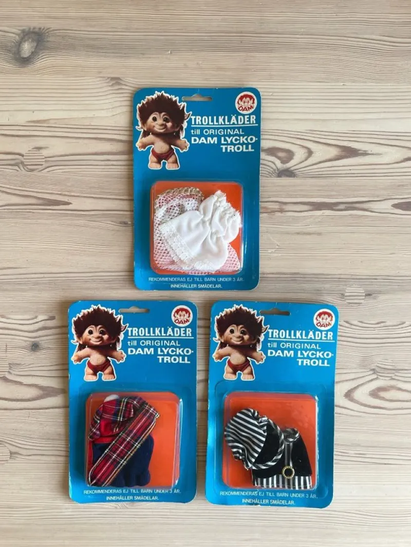 Tradera 3 st Originalkläder till Dam Lyckotroll^ Dockor