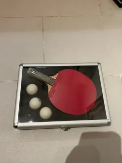 Tradera Bordtennis & Pingis<1 st. Pingisracket yasaka mark 5 med bollar i