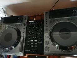 Tradera 2 st Pioneer CDJ-850 och Gemini MXR-01 BT Mixer^ Dj-utrustning