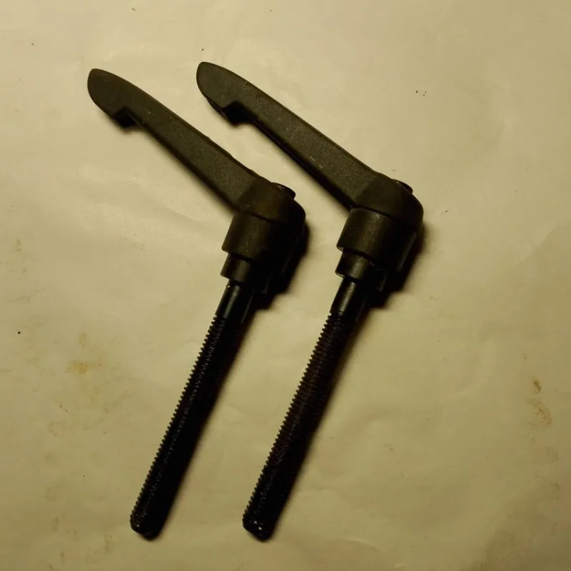 Tradera 2 st ställbara handtag M8> Verkstad