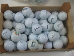 Tradera Golf<46 st Titleist Tour Golfbollar i låda