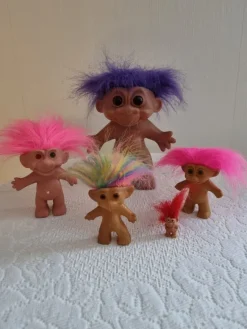 Tradera Samlarfigurer<5 ST TROLL.