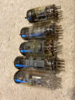 Tradera 5 st. Tungsram elektronrör^ Elektronikkomponenter