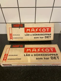 Tradera 18 stycken retro HAFA Maskot lådor och dörrknoppar beslag> Beslag & Reservdelar
