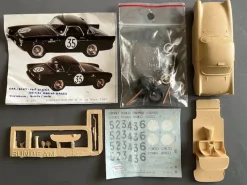 Tradera Leksaks- & Samlarbilar<1961 Sunbeam Alpine Byggsats