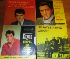 Tradera 4 vinylsingel- fodral till skivor av Elvis och Hep stars, Fodral utan skivor^ Musiktillbehör