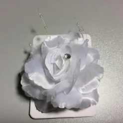 Tradera 1 Vit hårdekoration /Brosch /Hårsnodd i tyg> Bröllopsaccessoarer