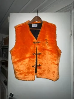 Tradera Övrigt<Absolut Vodka orange väst, storlek L/XL
