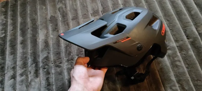 Tradera ABUS Modrop MIPS Cykelhjälm L - För grymt pris!!^ Cykel