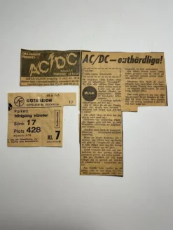Tradera Musikmemorabilia<AC/DC konsertbiljett och tidningsurklipp - 11 oktober 1978 - Biljett