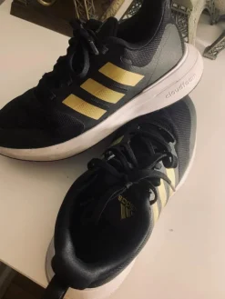 Tradera Övriga Skoprodukter<Adidas Fortarun 20 K Sneakers - Black and Gold - EUR 39