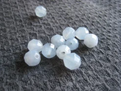 Tradera Agat med fin fasetering 8 x 8 mm^ Smyckestillverkning