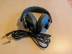 Tradera AKG K371 Professional Headphone^ Hörlurar