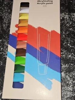 Tradera Akvarellfärger 12 st olika Färger^ Konstnärstillbehör