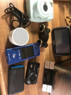 Tradera Allt På Bilden<Alla 8 prylarna som ni ser på bilderna säljes i paket .