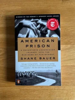 Tradera American Prison av Shane Bauer> Samhällskunskap