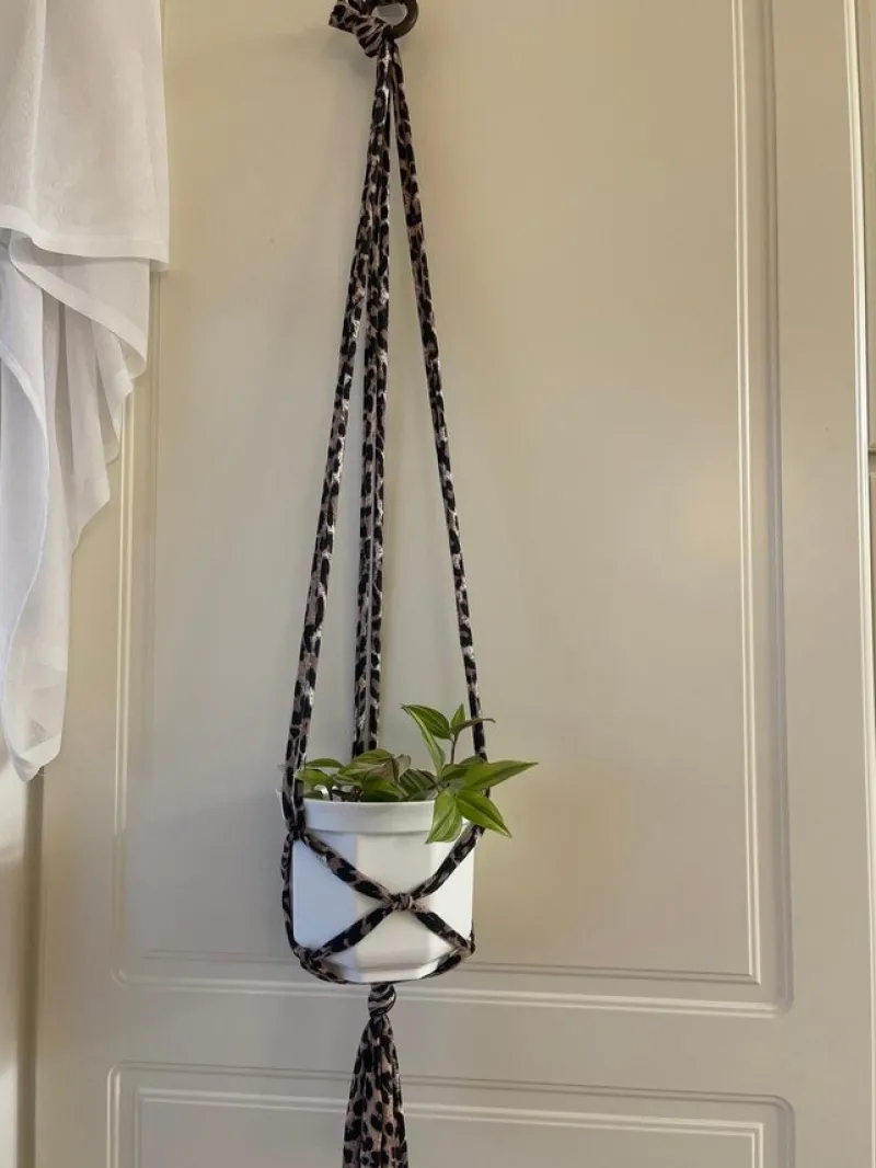 Tradera Krukor & Odlingssystem<Ampel handmade, djurmönstrad, leopard print, makrame, 16-20 cm