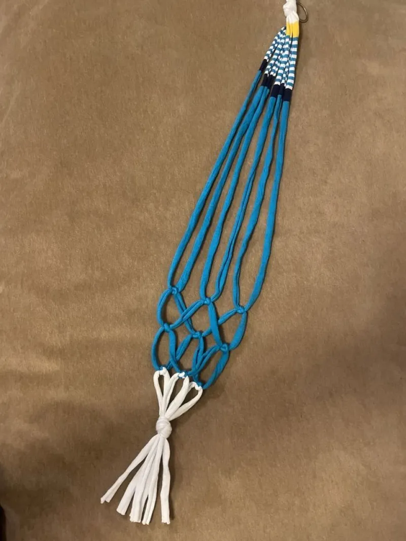 Tradera Övrigt Till Trädgård<ampel, plant hanger, makrame, gul/blå/vit 13-15cm