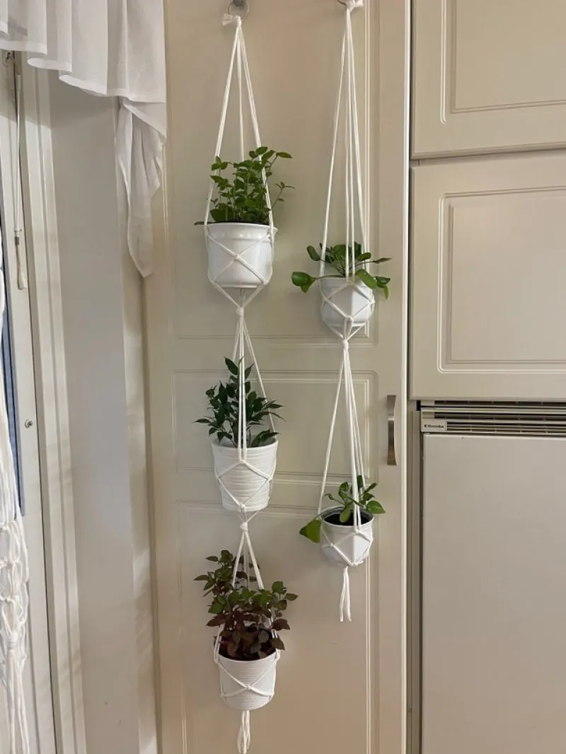 Tradera Krukor & Odlingssystem<Amplar handmade, trippel och dubbel, makramé, vit