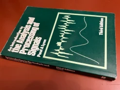 Tradera An introduction to the analysis and processing of signals ISBN 0-333-48887-3> Dator & Teknik