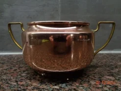 Tradera ANTIK KOPPAR BYTTA MED HANDTAG> Kopparföremål