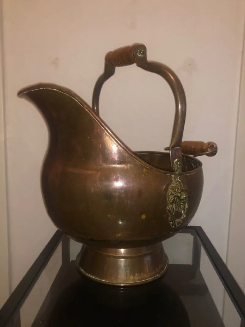 Tradera Antik koppar-kolhink med lejonhuvuden> Kopparföremål