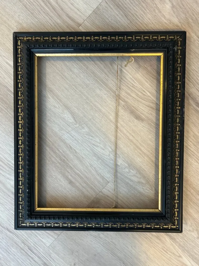 Tradera Antik svart och guld ram 35x41 cm^ Ramar