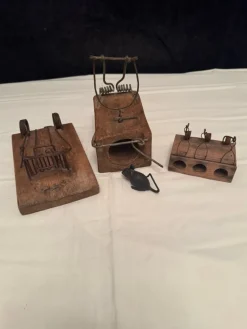 Tradera Antika mus råttfällor allmoge 1800-tal> Allmoge