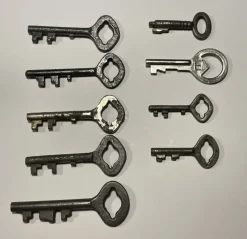 Tradera Antika Nycklar > Beslag & Reservdelar