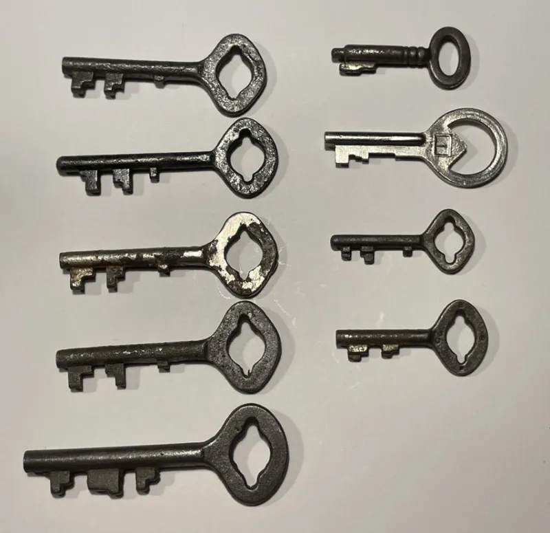 Tradera Antika Nycklar > Beslag & Reservdelar