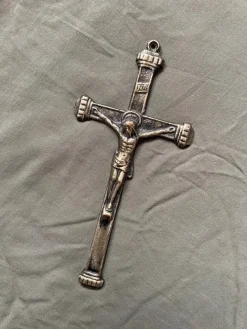 Tradera Antikt Krucifix / Kristen ikonografi/ Jesus på korset> Ikoner & Religiösa Föremål