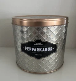 Tradera Plåtemballage<Arbrå Ångbageri Plåtburk, pepparkaksburk